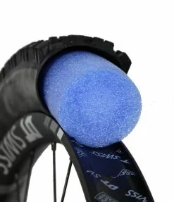 ELEMENTAR CYCLES - COPPIA MOUSSE Di PROTEZIONE + VALVOLE TUBELESS